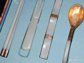 清代 和田玉包金餐具一套「旧藏」匕首长28.5cm碗高7cm口径13.4cm
